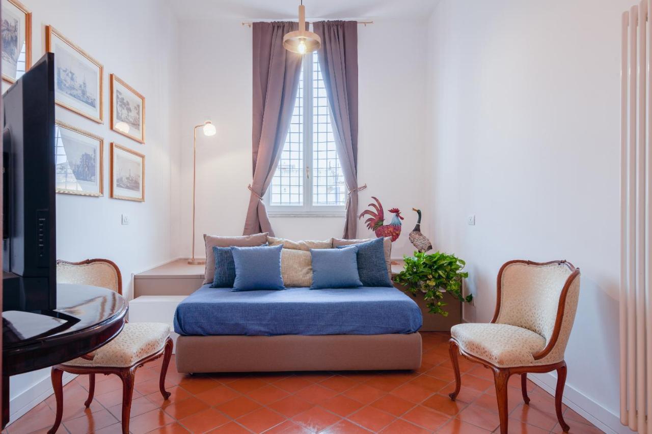 Palazzo Marigliano - Serviced Apartments Napels Buitenkant foto