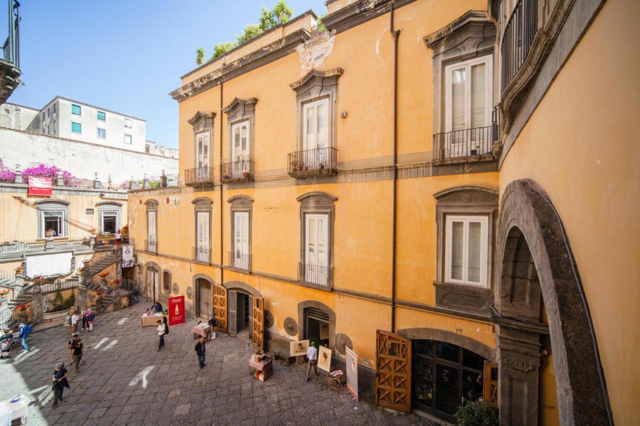 Palazzo Marigliano - Serviced Apartments Napels Buitenkant foto